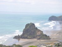 DSC_1301 View of Lion Rock - Piha Beach (Piha, New Zealand)